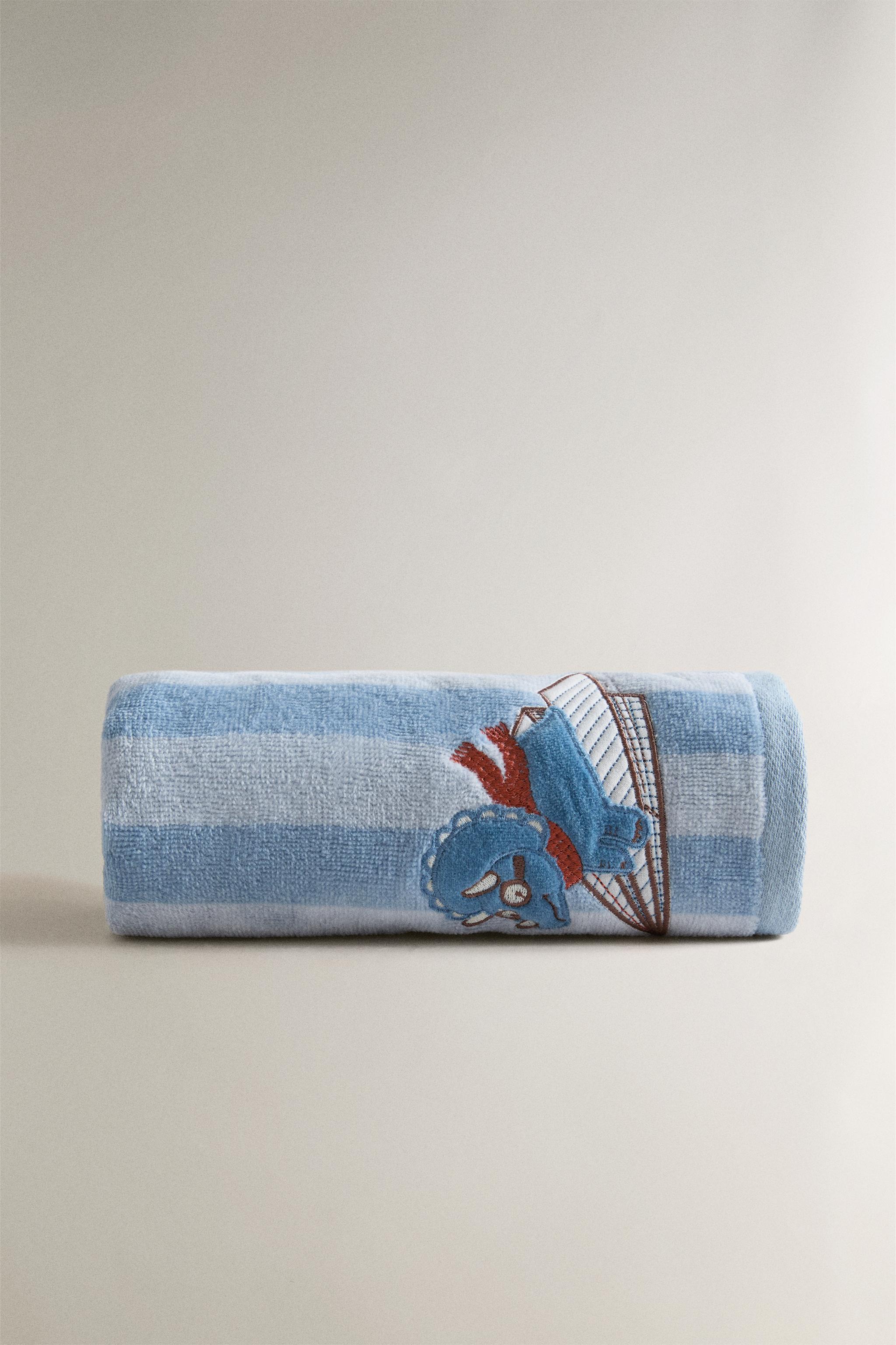 KIDS' DINOSAUR BATH TOWEL